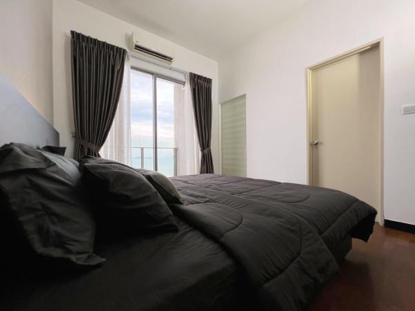 Attic Home Melaka Silverscape Residence & Jonker : photo 9 de la chambre luxury family 2 bedroom suite (private bathtub and sea view)