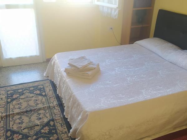 Al Relax : photo 6 de la chambre chambre double avec salle de bains privative