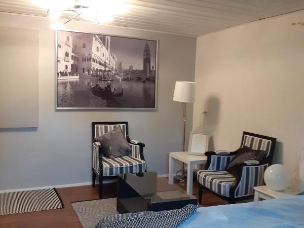 Room in Villa Emilia : photo 1 de la chambre chambre double Économique