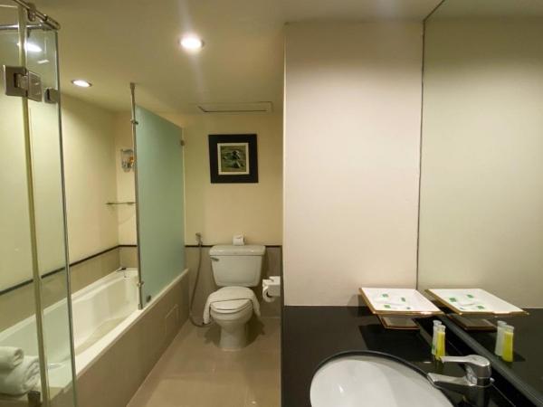 The Seasons Pattaya - SHA Plus Certified : photo 9 de la chambre suite