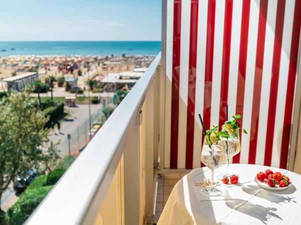 Hotel Excelsior : photo 8 de la chambre chambre double supérieure