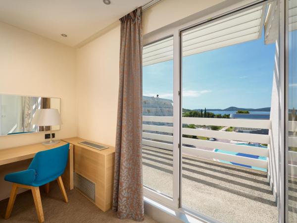 Hotel Olympia : photo 4 de la chambre suite familiale - vue sur mer