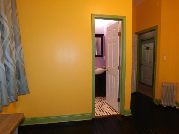 India House Hostel : photo 2 de la chambre chambre double ou lits jumeaux avec salle de bains privative
