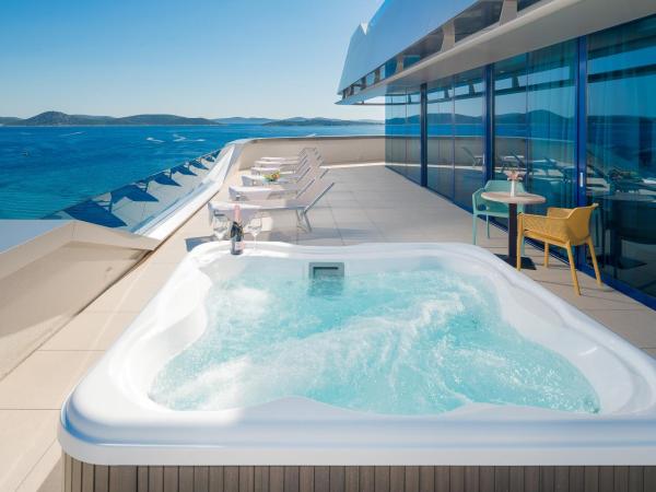 Hotel Olympia Sky : photo 1 de la chambre grande suite spa exécutive - vue sur mer