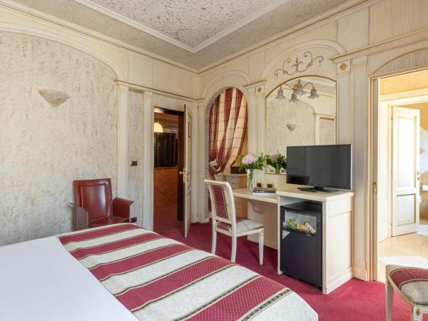 Hotel Colomba d'Oro : photo 8 de la chambre chambre double avec balcon