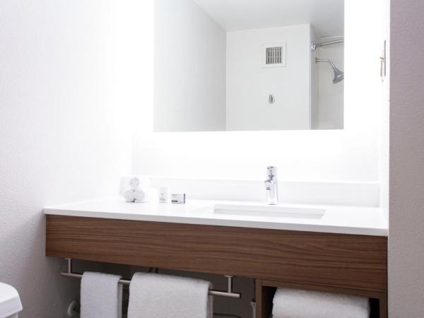 Holiday Inn Express - San Antonio Airport, an IHG Hotel : photo 1 de la chambre chambre standard