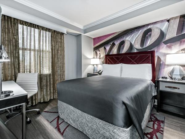 Hotel Indigo Dallas Downtown, an IHG Hotel : photo 3 de la chambre suite lit queen-size