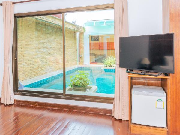 Evergreen boutique Hua Hin : photo 3 de la chambre chambre double - vue sur piscine