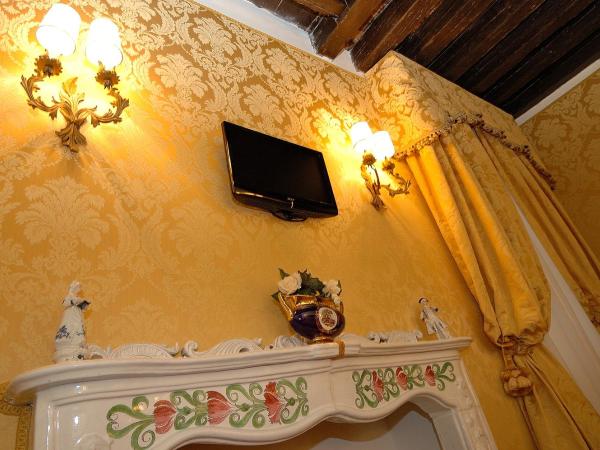 Residenza La Loggia : photo 1 de la chambre chambre double ou lits jumeaux supérieure