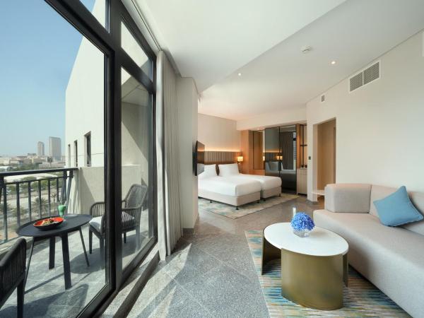 Arabian Park Dubai, an Edge by Rotana Hotel : photo 3 de la chambre chambre spacieuse lits jumeaux avec balcon