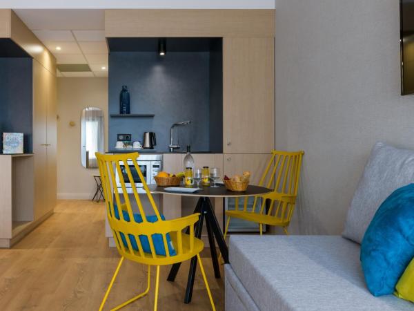 Best Western Montecristo-Bastia : photo 4 de la chambre studio lit king-size avec terrasse