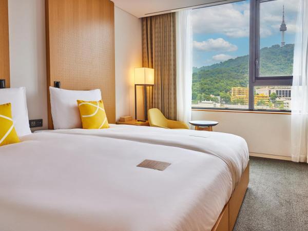 L7 Myeongdong : photo 3 de la chambre hébergement double hollywood - vue sur montagne nam