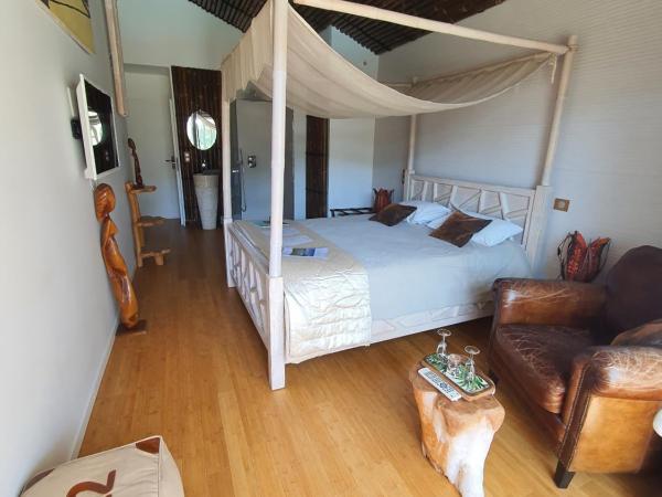 Villa BORA BORA : photo 4 de la chambre chambre double - vue sur piscine