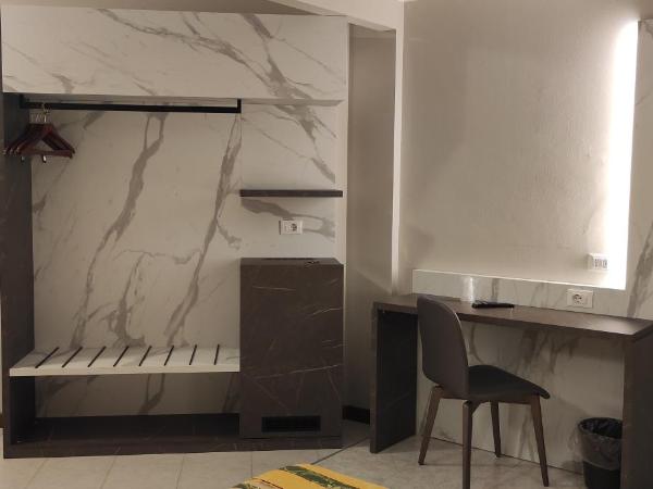 Hotel Mistral : photo 3 de la chambre chambre quadruple