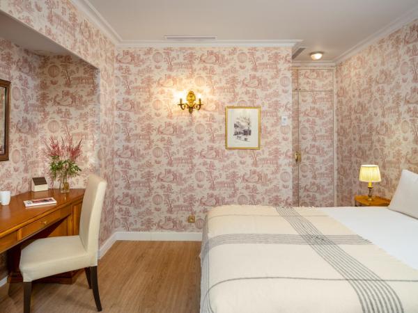 Hotel des Grandes Ecoles : photo 5 de la chambre chambre double supérieure - vue sur jardin