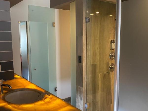 HOTEL MIRAMAR : photo 4 de la chambre chambre simple supérieure