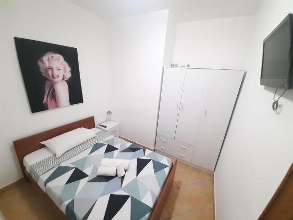 Affittacamere Olimpo : photo 1 de la chambre studio avec balcon