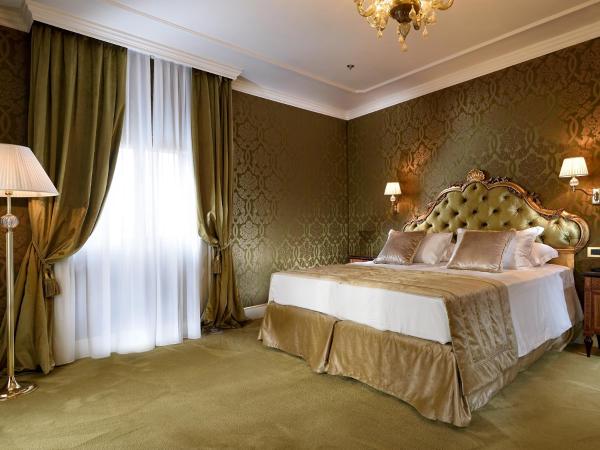 Hotel Ai Cavalieri di Venezia : photo 9 de la chambre chambre deluxe double ou lits jumeaux