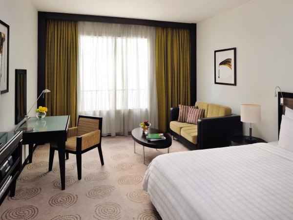 Avani Deira Dubai Hotel : photo 2 de la chambre chambre exécutive avani
