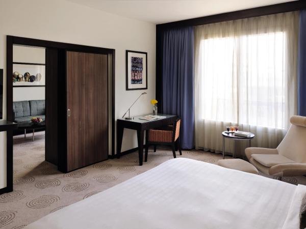 Avani Deira Dubai Hotel : photo 3 de la chambre suite exécutive avani