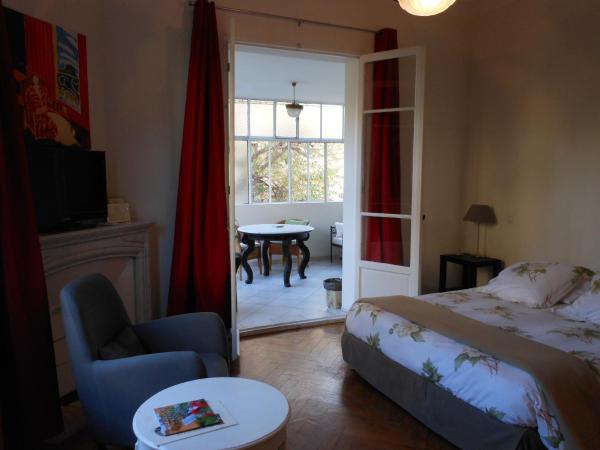 Hotel Villa Les Cygnes : photo 2 de la chambre chambre double supérieure avec véranda
