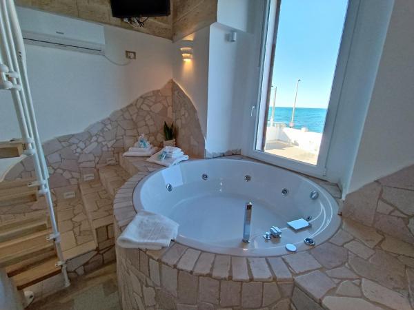 Ventidue Venti : photo 6 de la chambre chambre lit king-size avec baignoire spa