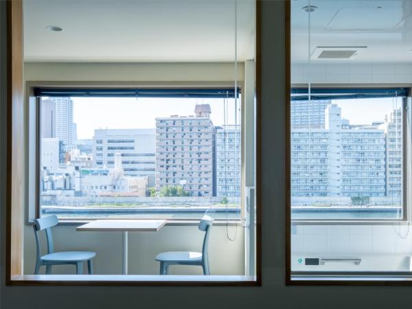 The Share Hotels Lyuro Tokyo Kiyosumi : photo 3 de la chambre chambre supérieure - vue sur rivière