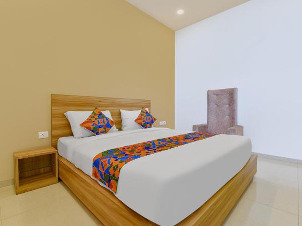 FabHotel Prime Oxus : photo 1 de la chambre chambre deluxe