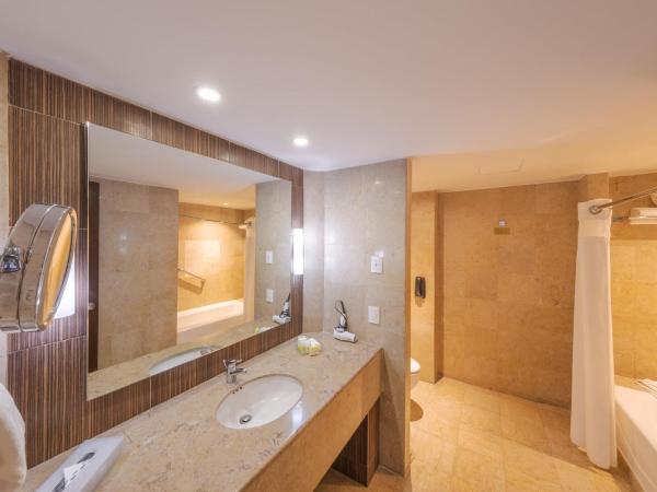 Holiday Inn Guadalajara Select, an IHG Hotel : photo 10 de la chambre chambre lit king-size premium