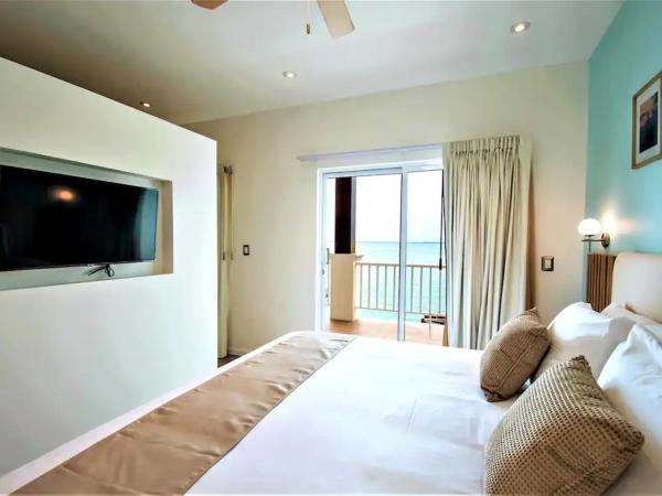 Bartolome Oceanfront Suites : photo 2 de la chambre suite
