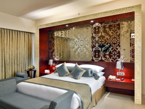 Crowne Plaza Ahmedabad City Centre, an IHG Hotel : photo 4 de la chambre suite 1 chambre lit king-size - Étage club