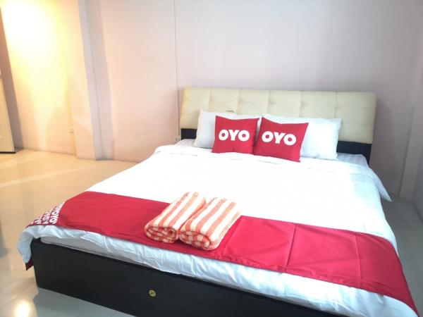 OYO 75414 KJS Pattaya​ : photo 2 de la chambre chambre double deluxe