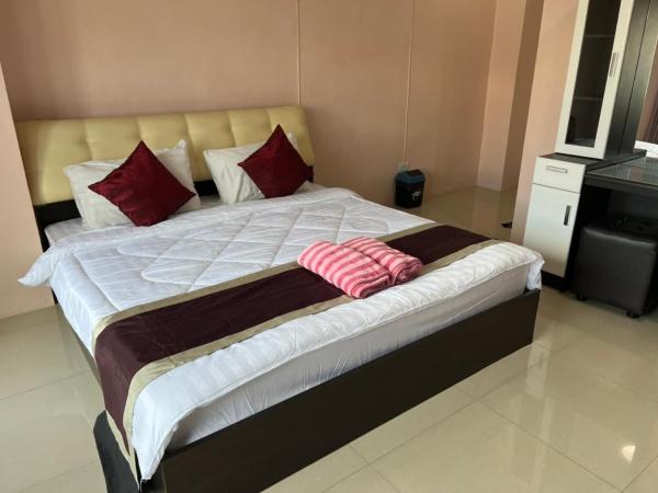 OYO 75414 KJS Pattaya​ : photo 3 de la chambre chambre double deluxe