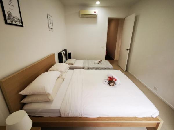 ARCORIS, MONT KIARA by MK HOME : photo 10 de la chambre chambre familiale - vue sur jardin