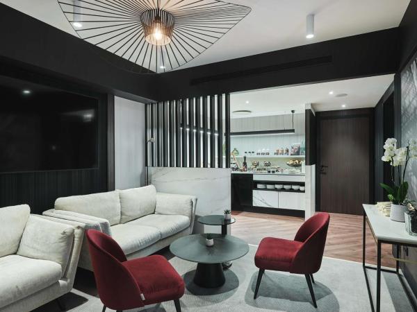 Radisson Collection Hotel, Warsaw : photo 6 de la chambre suite avec accès au salon