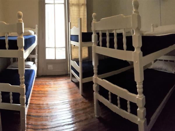 Voyage Recoleta Hostel : photo 4 de la chambre lit dans dortoir mixte de 8 lits 