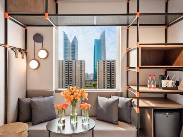 Ibis World Trade Centre : photo 7 de la chambre chambre lits jumeaux standard