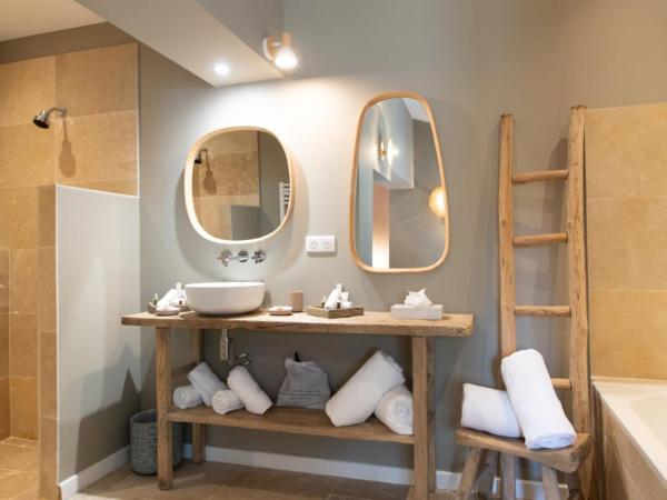 La Bastide d'Antoine : photo 3 de la chambre suite deluxe avec baignoire spa