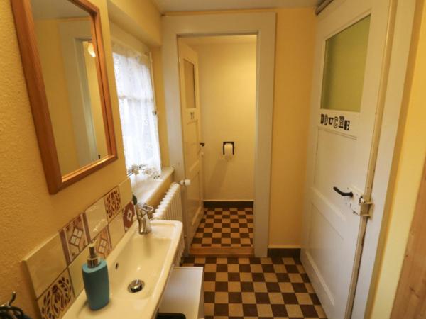 Chalet la Griotte : photo 9 de la chambre chambre quintuple avec salle de bains commune