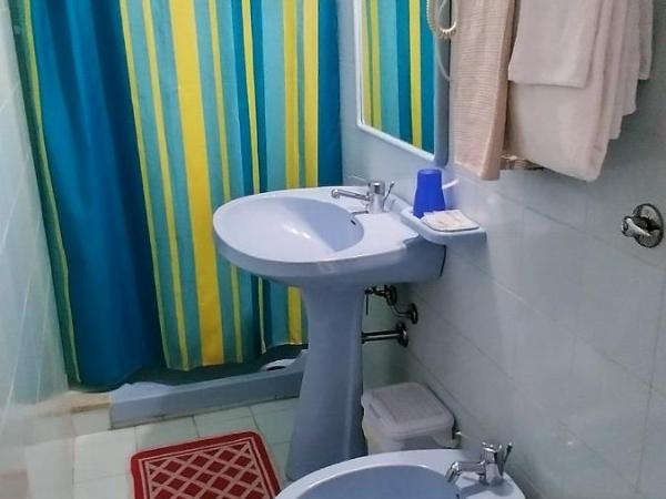 Hotel Major : photo 4 de la chambre chambre simple avec salle de bains privative