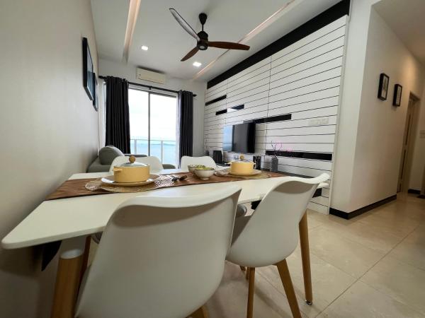 Attic Home Melaka Silverscape Residence & Jonker : photo 9 de la chambre luxury family 2 bedroom suite (private bathtub and sea view)