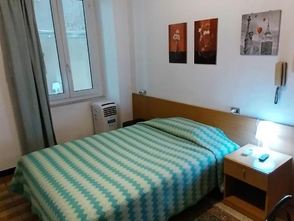 Hotel Major : photo 6 de la chambre chambre simple avec salle de bains privative