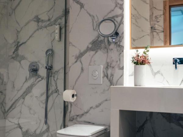 City Hotel Dubrovnik : photo 5 de la chambre grande chambre double ou lits jumeaux