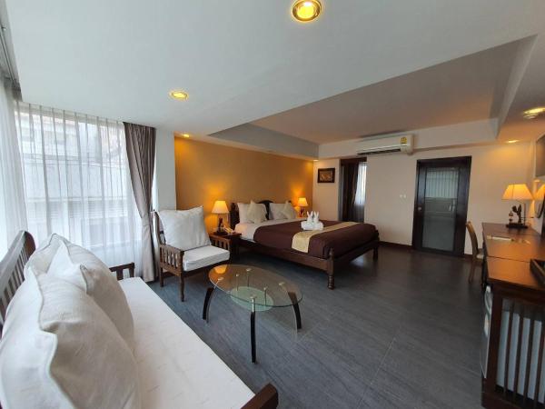 Goldenbell Hotel Chiangmai : photo 7 de la chambre chambre double deluxe
