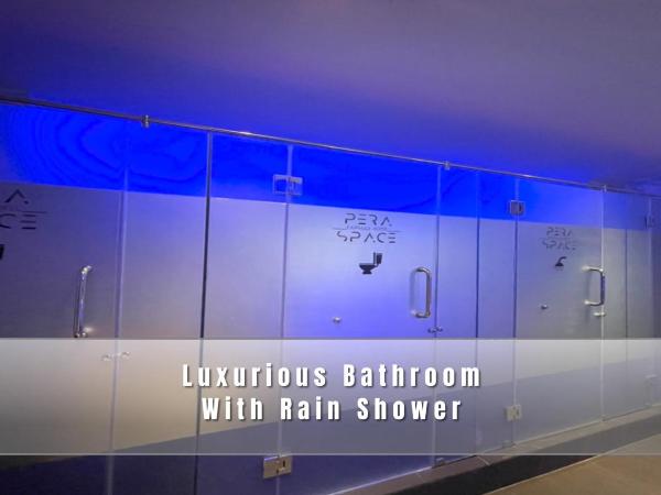 PERA SPACE Capsule Hotel : photo 5 de la chambre lit simple dans dortoir de 10 lits