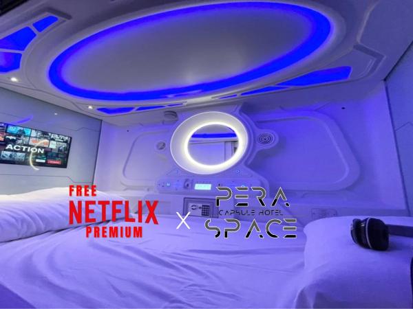 PERA SPACE Capsule Hotel : photo 1 de la chambre lit simple dans dortoir de 10 lits