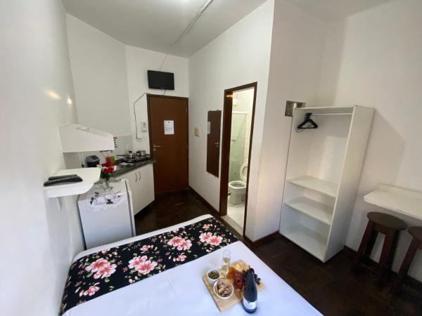 Barra Porto - Suítes & Kitnets : photo 5 de la chambre chambre double avec lit double