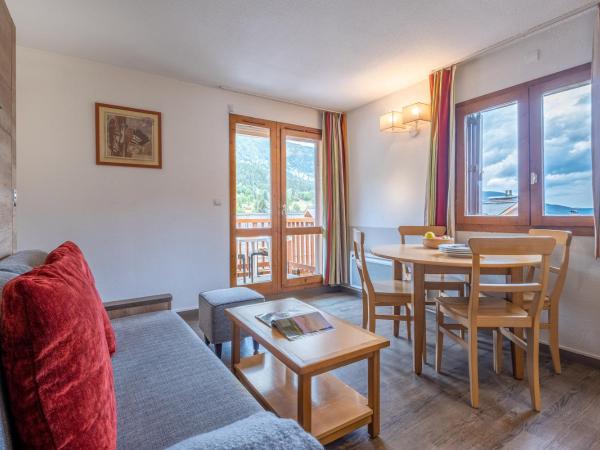 Résidence Pierre & Vacances Les Ravines : photo 5 de la chambre studio avec alcôve de couchage (4 personnes) hébergement dimanche - vue sur montagne