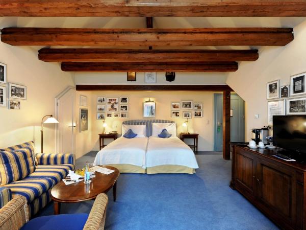 Unique Hotel Innere Enge : photo 3 de la chambre suite junior jazz