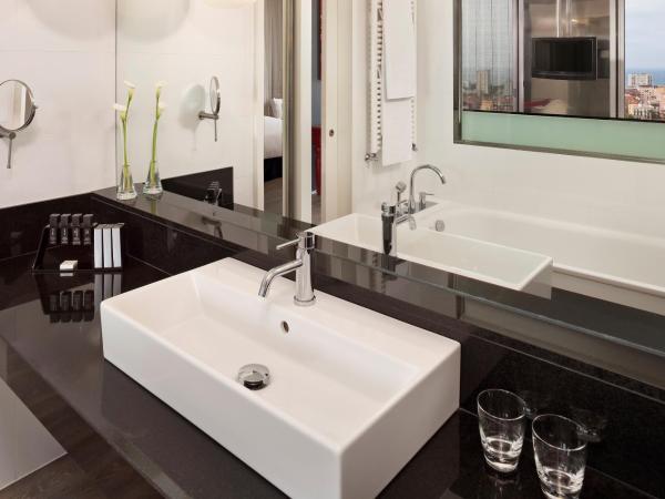 Melia Barcelona Sky 4* Sup : photo 4 de la chambre chambre familiale the level